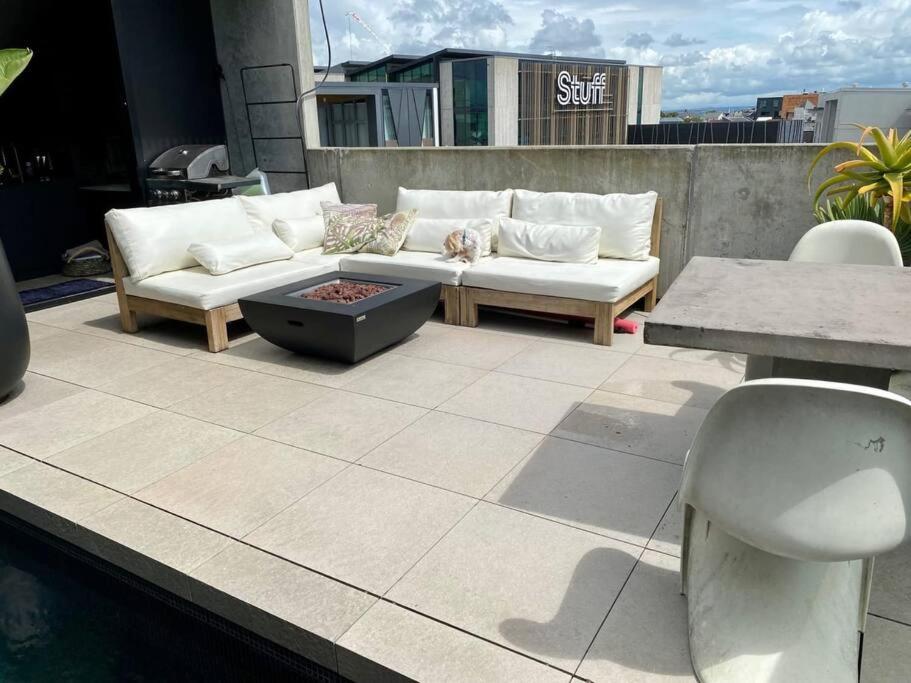 Entertainers Penthouse With 5 Bedrooms Pool & Spa Auckland Exterior foto